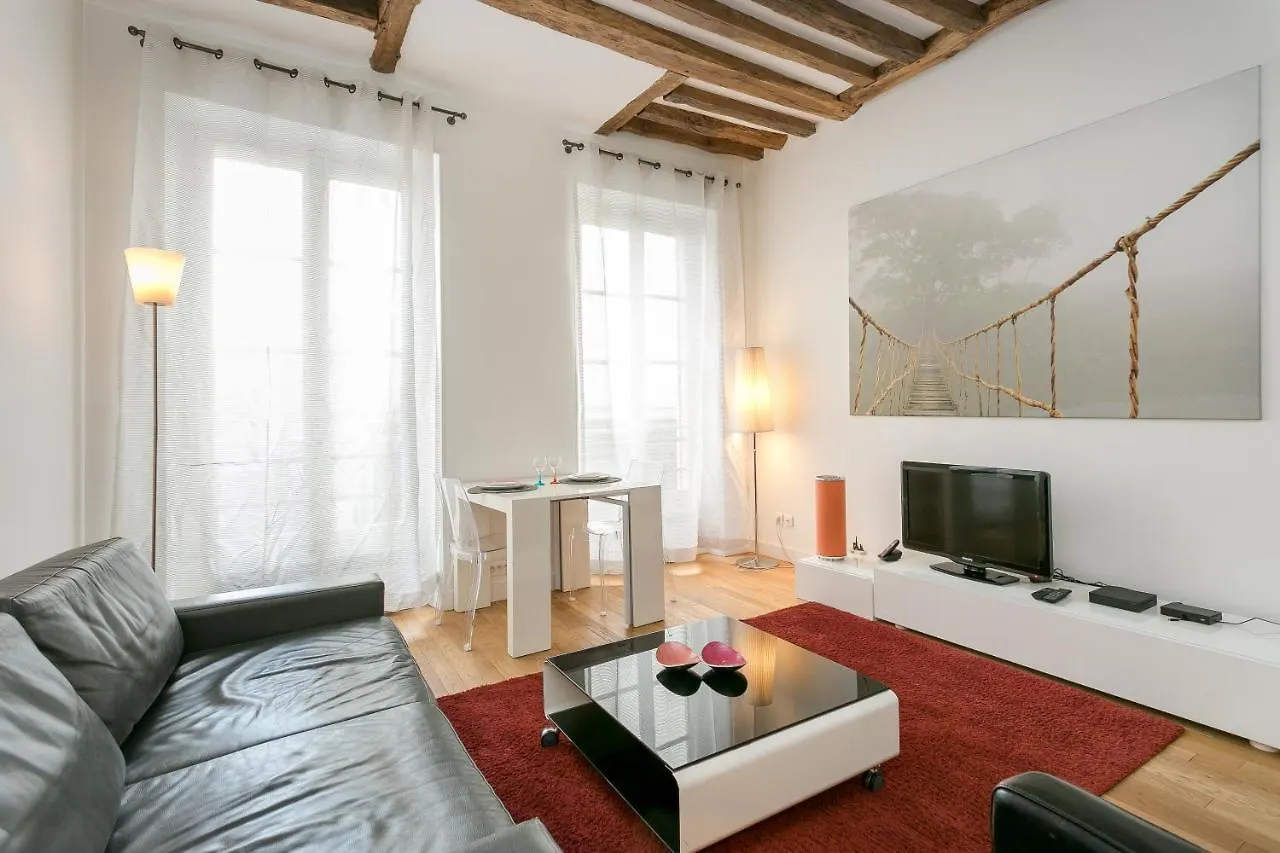 Appartamento Le Marais Place Sainte Catherine With Ac *